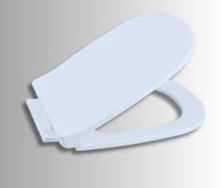 AQUA Hydraulic Toilet Seat Cover – Detachable, Silent Closure, Antibacterial, Scratch-Resistant, and Durable Design